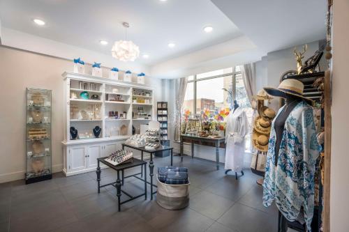 hotel elkhart tapestry collection by hilton