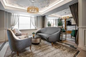 hotel elkhart tapestry collection by hilton