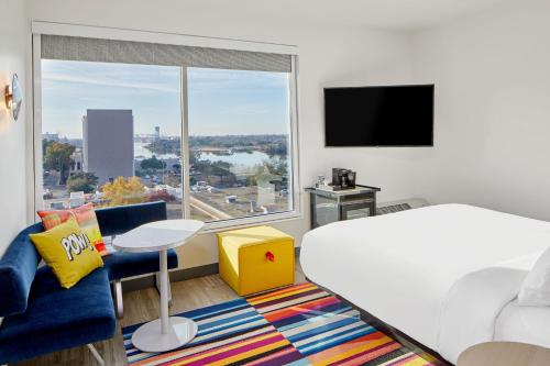 aloft wilmington at coastline center