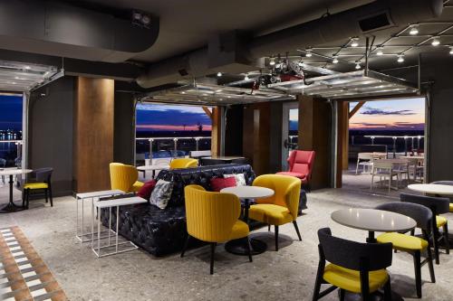 aloft wilmington at coastline center