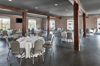 aloft wilmington at coastline center