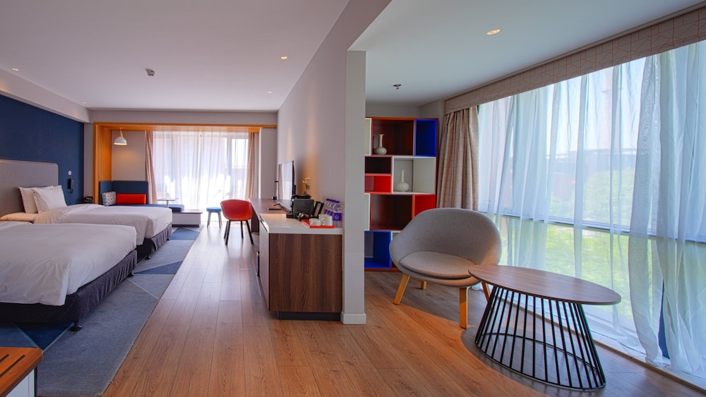 holiday inn express beijing shijingshan lakeview an ihg hotel