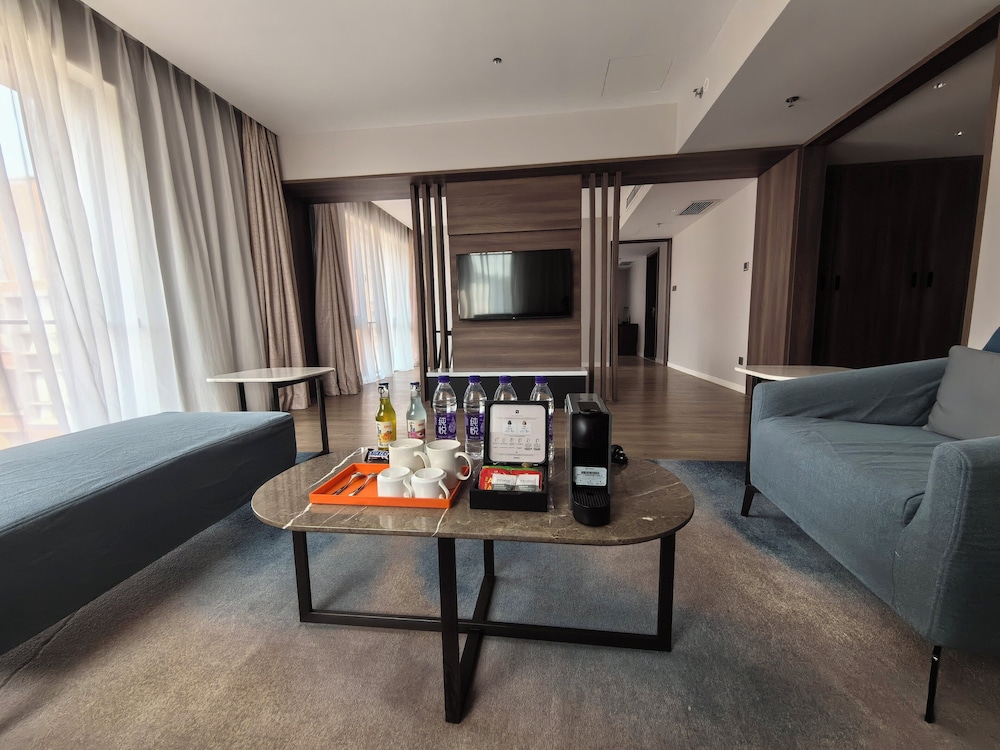 holiday inn express beijing shijingshan lakeview an ihg hotel