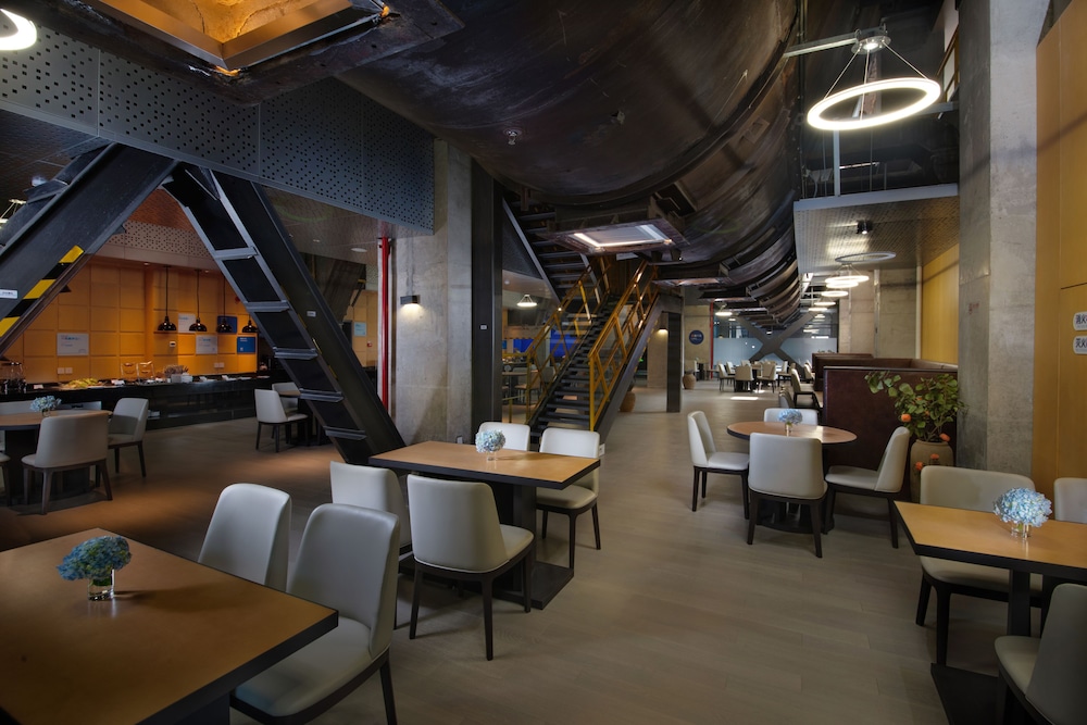 holiday inn express beijing shijingshan lakeview an ihg hotel