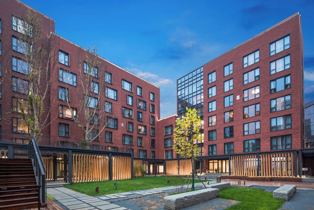 holiday inn express beijing shijingshan lakeview an ihg hotel