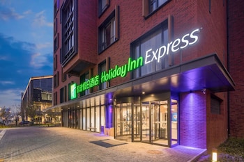 holiday inn express beijing shijingshan lakeview an ihg hotel