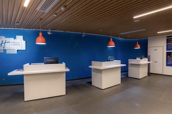 holiday inn express beijing shijingshan lakeview an ihg hotel