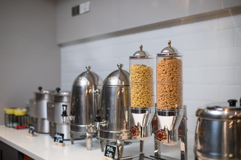 holiday inn express beijing shijingshan lakeview an ihg hotel