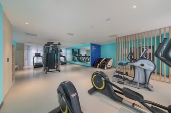Holiday Inn Express Beijing Shijingshan Lakeview, An Ihg Hotel,Shijingshan>>Beijing,2.5 star