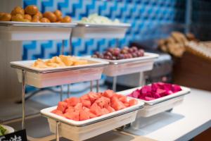 holiday inn express beijing shijingshan lakeview an ihg hotel