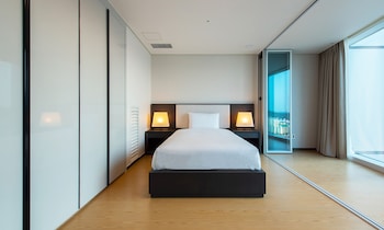 lct residence