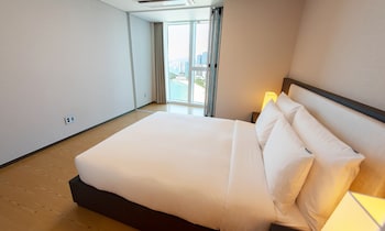 lct residence