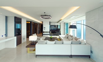 lct residence