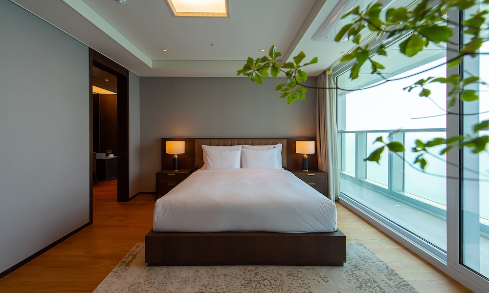 lct residence