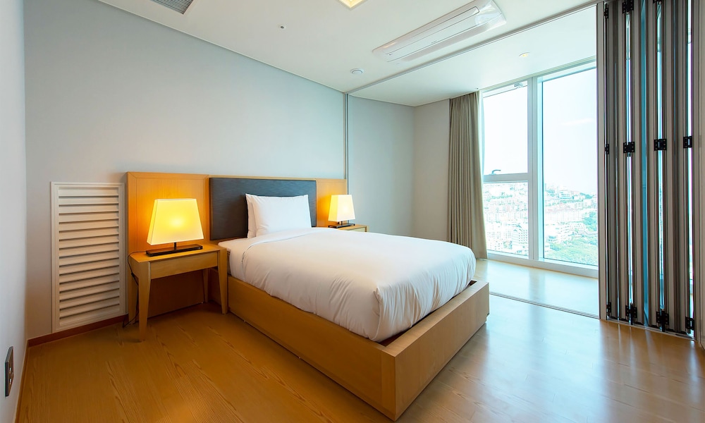 lct residence