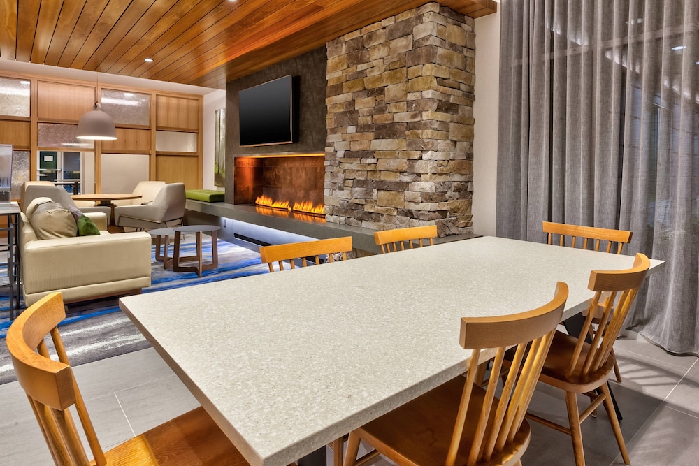 fairfield by marriott inn and suites knoxville airport alcoa