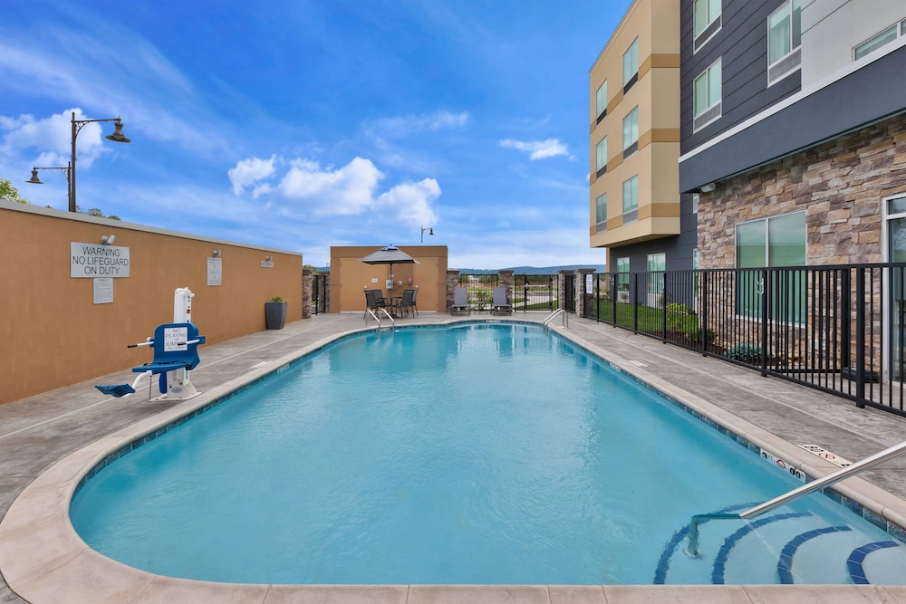 fairfield by marriott inn and suites knoxville airport alcoa