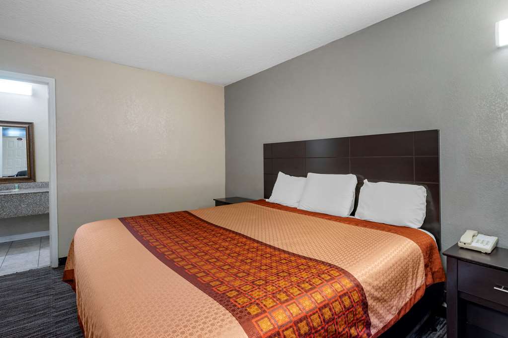 rodeway inn clearwater largo