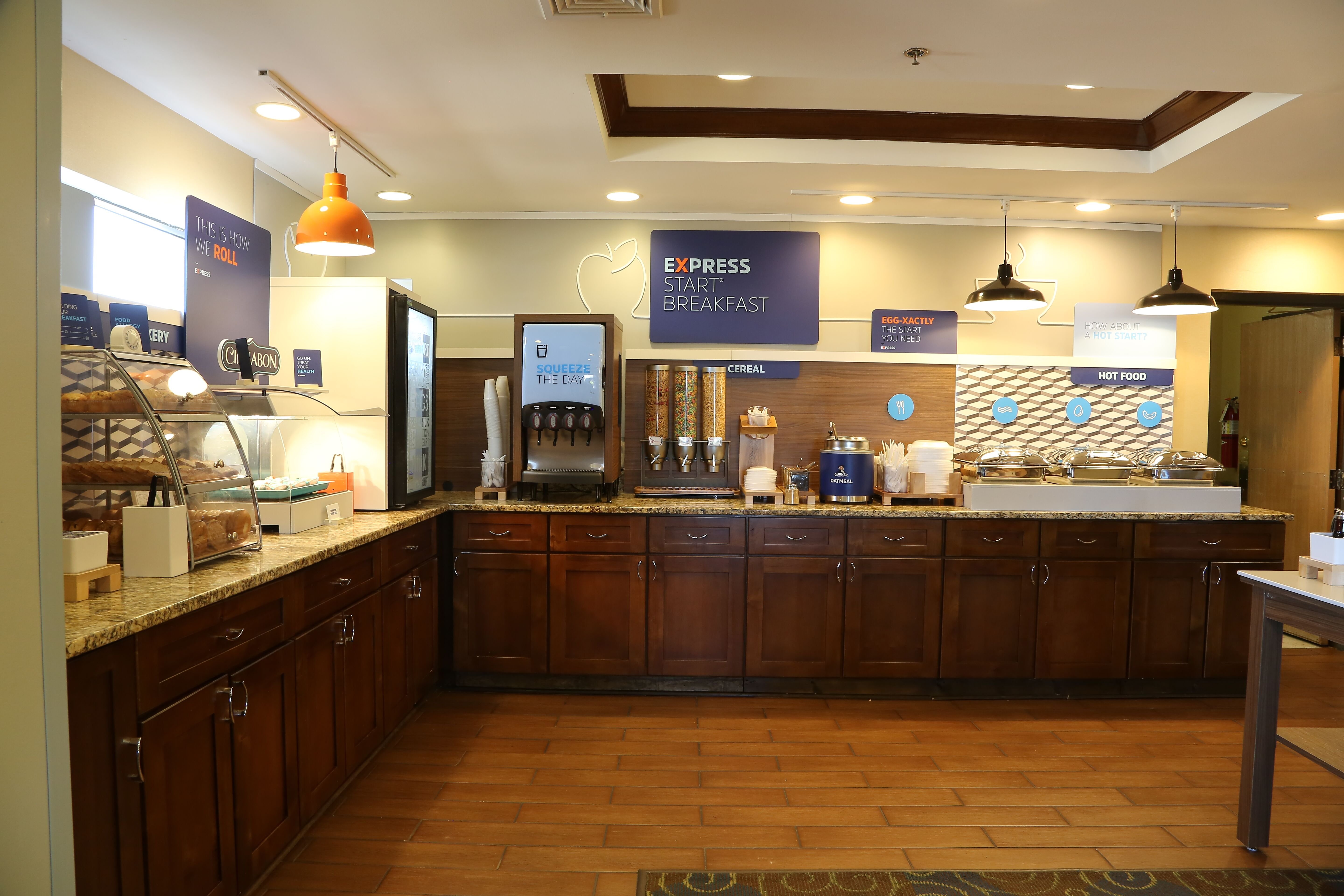 holiday inn express hotel and suites cleveland by ihg