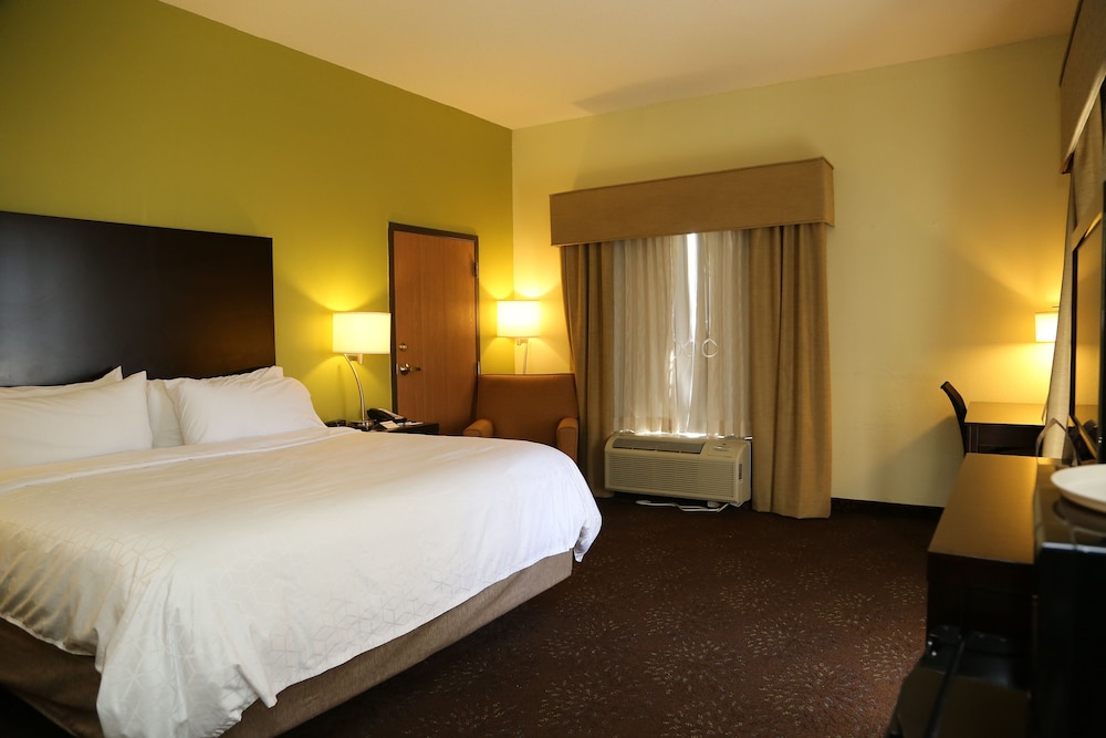 holiday inn express hotel and suites cleveland by ihg