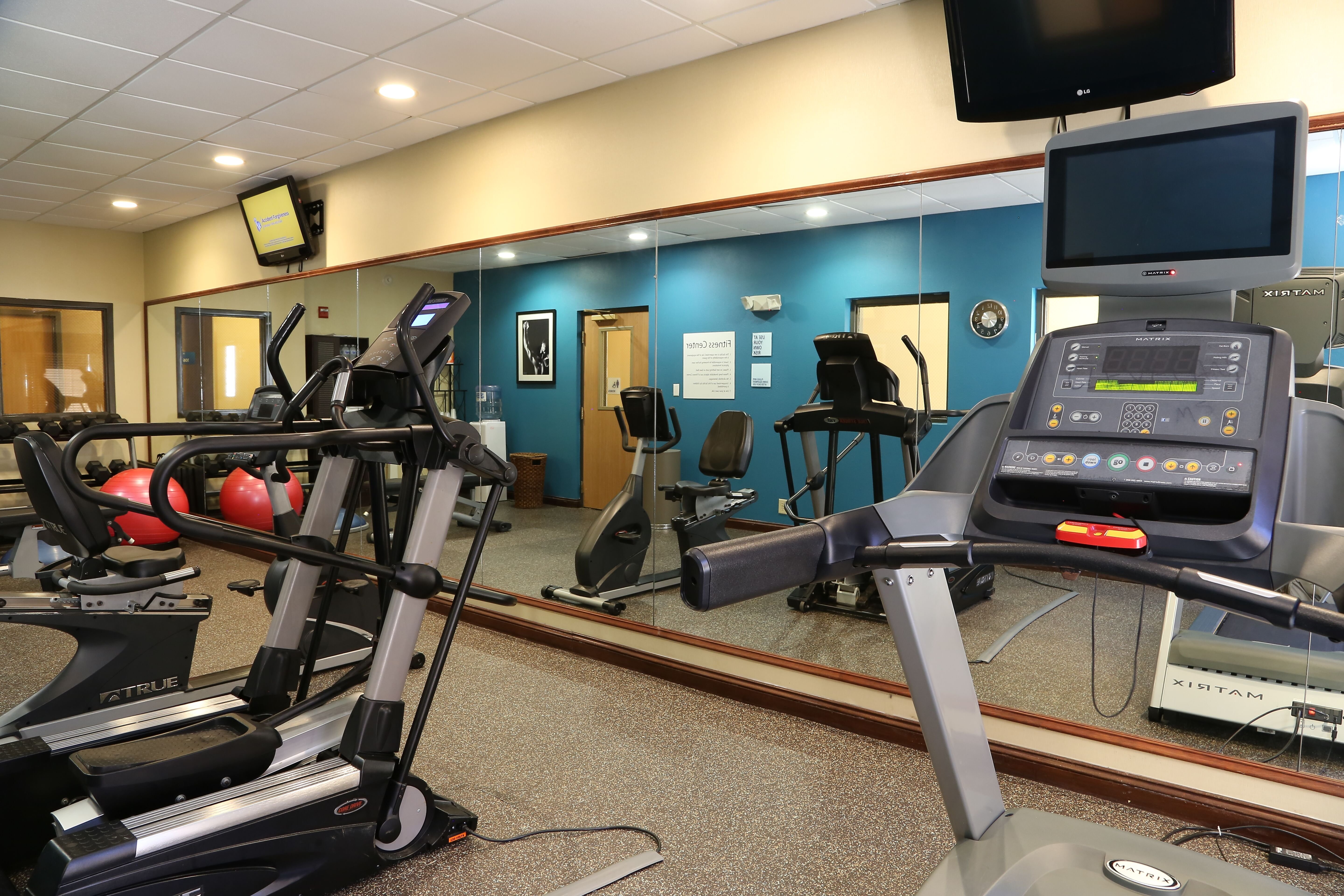 holiday inn express hotel and suites cleveland by ihg