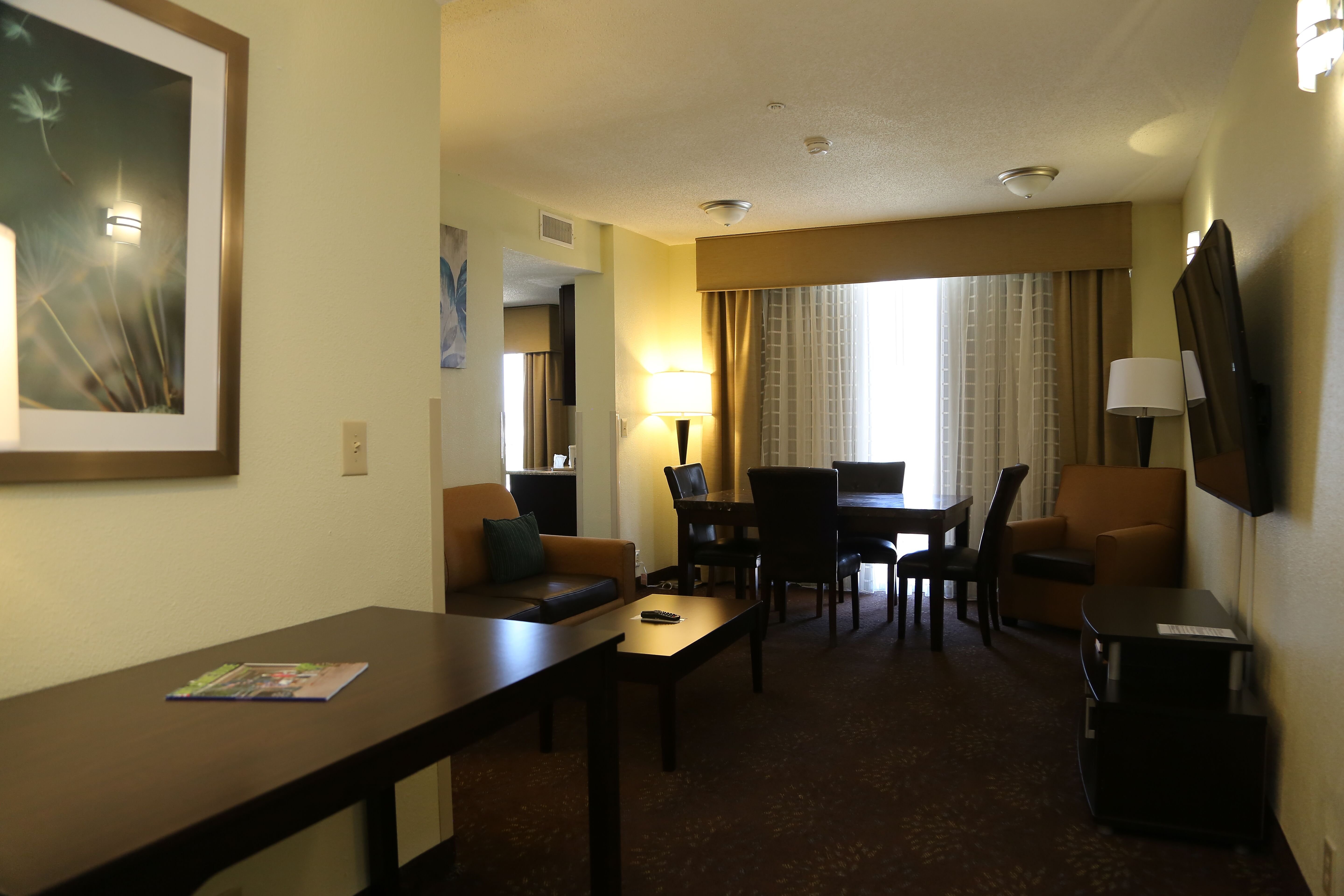 holiday inn express hotel and suites cleveland by ihg