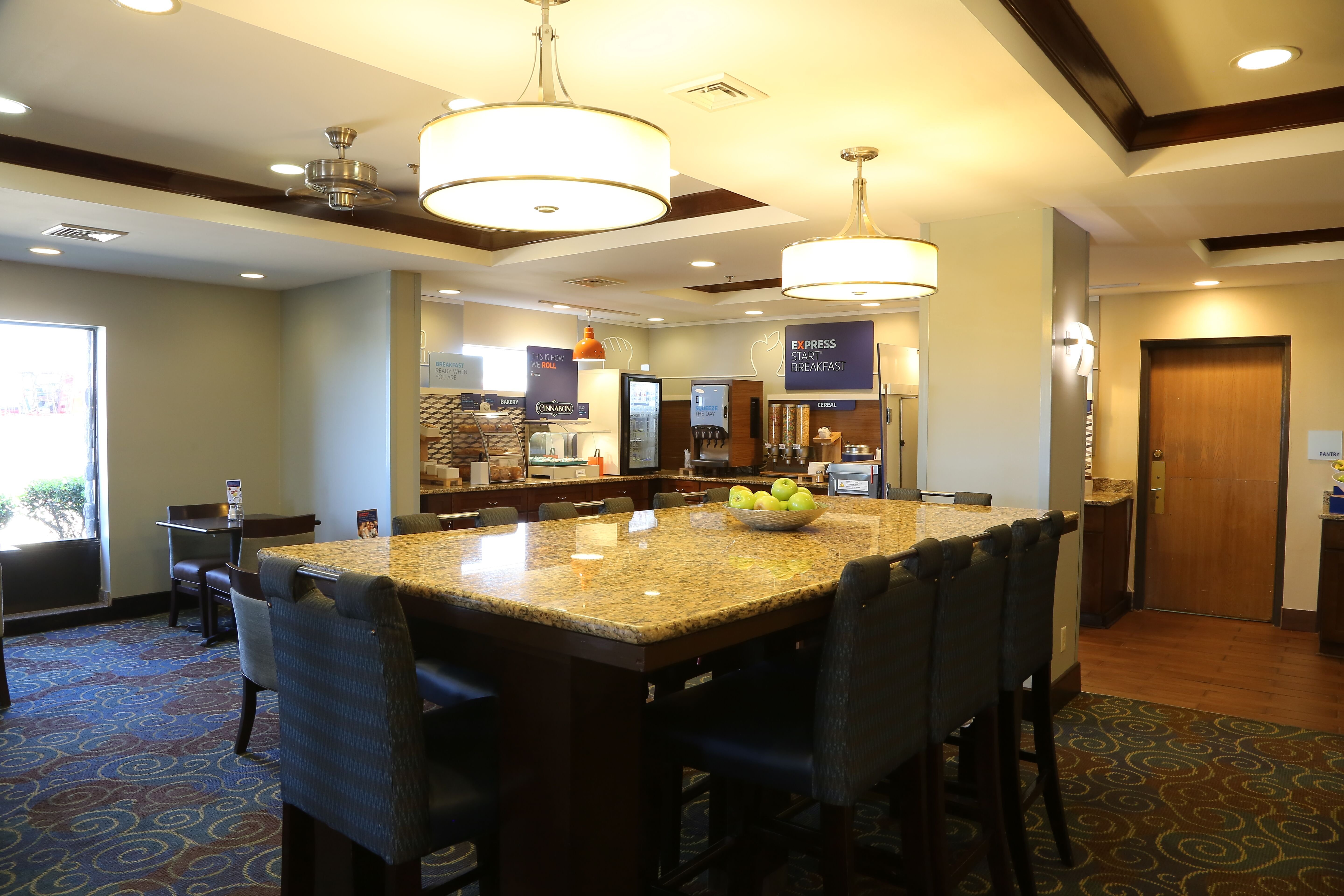 holiday inn express hotel and suites cleveland by ihg