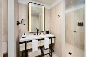 the pearle hotel and spa autograph collection