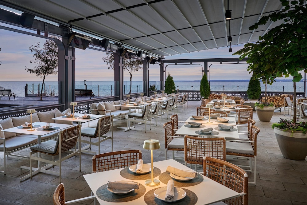 the pearle hotel and spa autograph collection