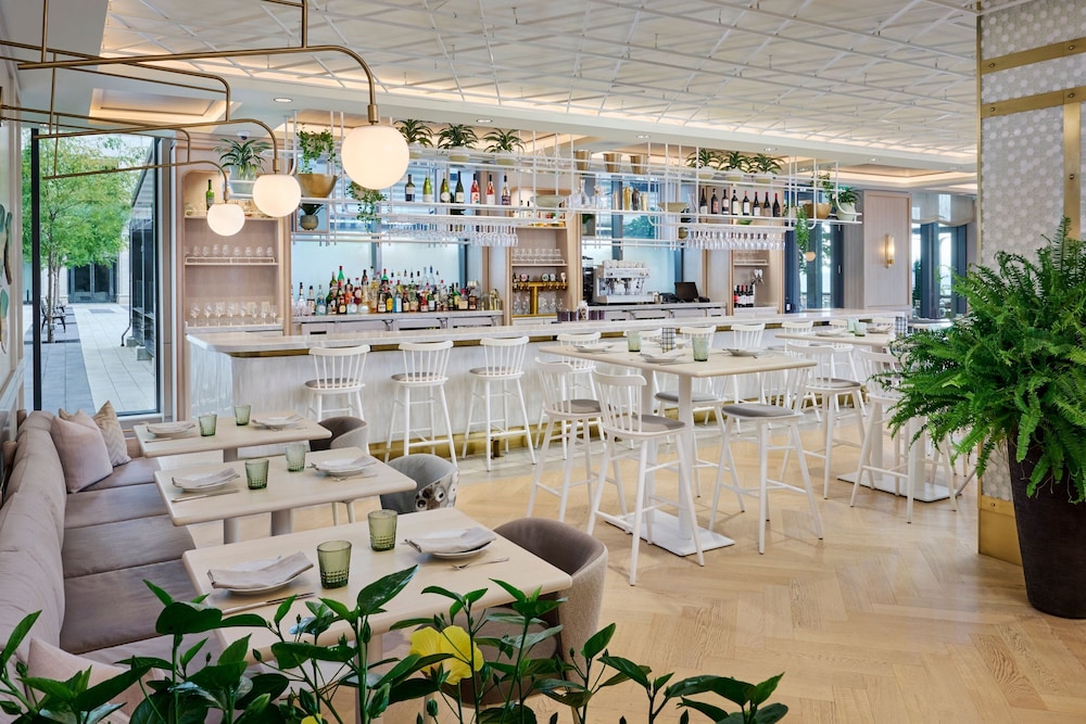 the pearle hotel and spa autograph collection
