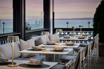 the pearle hotel and spa autograph collection