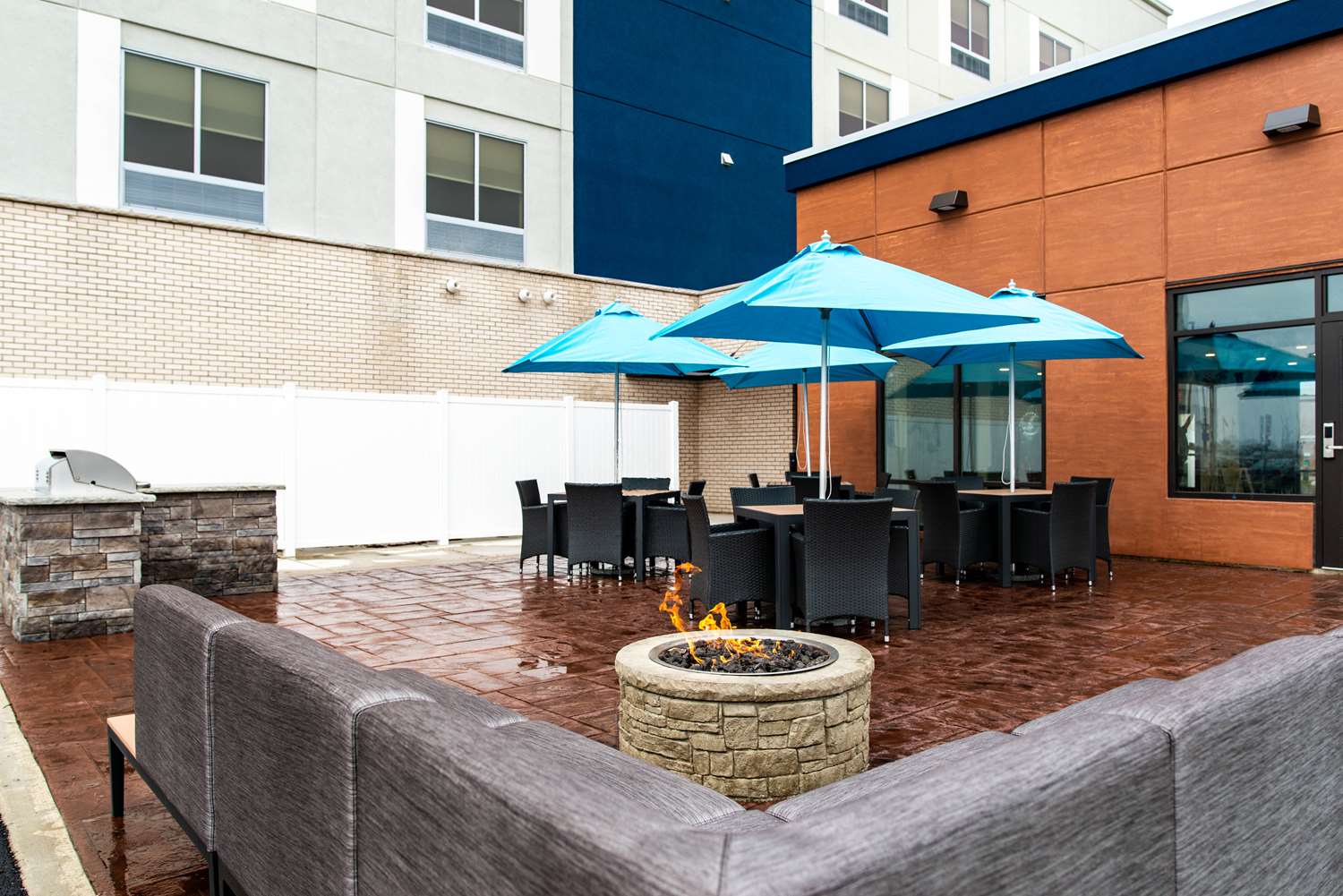 hampton inn paris
