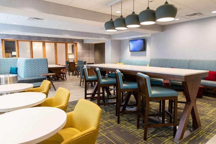 hampton inn paris