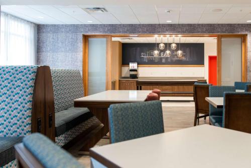 hampton inn paris