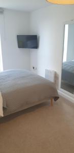 quay apartments salford quays