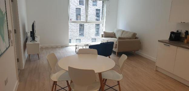 quay apartments salford quays