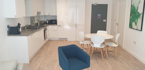 quay apartments salford quays