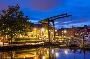 quay apartments salford quays