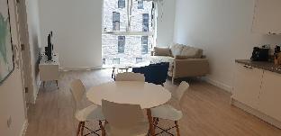 quay apartments salford quays