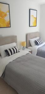 quay apartments salford quays