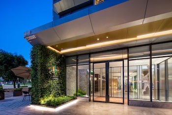 even hotel shenzhen nanshan an ihg hotel