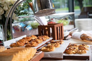 even hotel shenzhen nanshan an ihg hotel