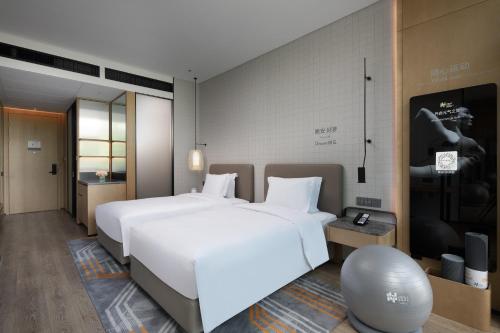 even hotel shenzhen nanshan an ihg hotel