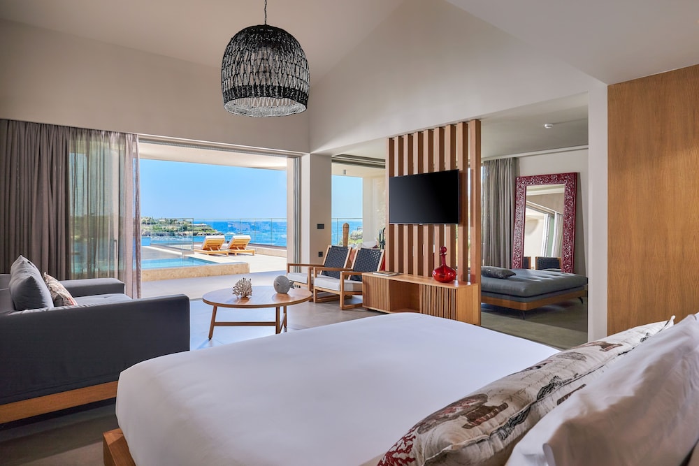 castello infinity suites adults only