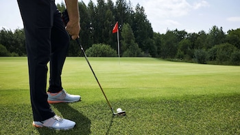 magnuson extended stay and suites airport hotel