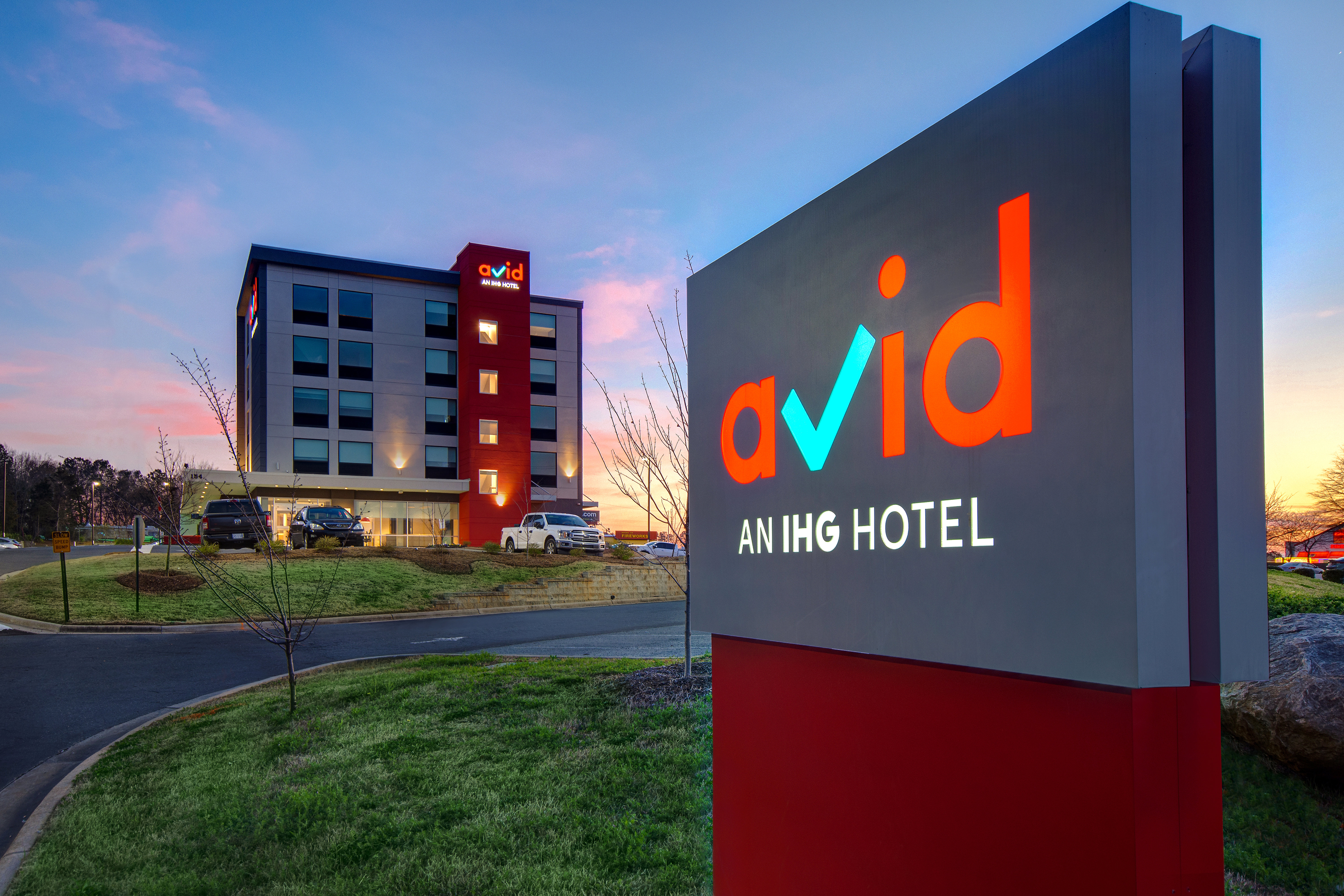 avid hotel fort mill amusement park an ihg hotel