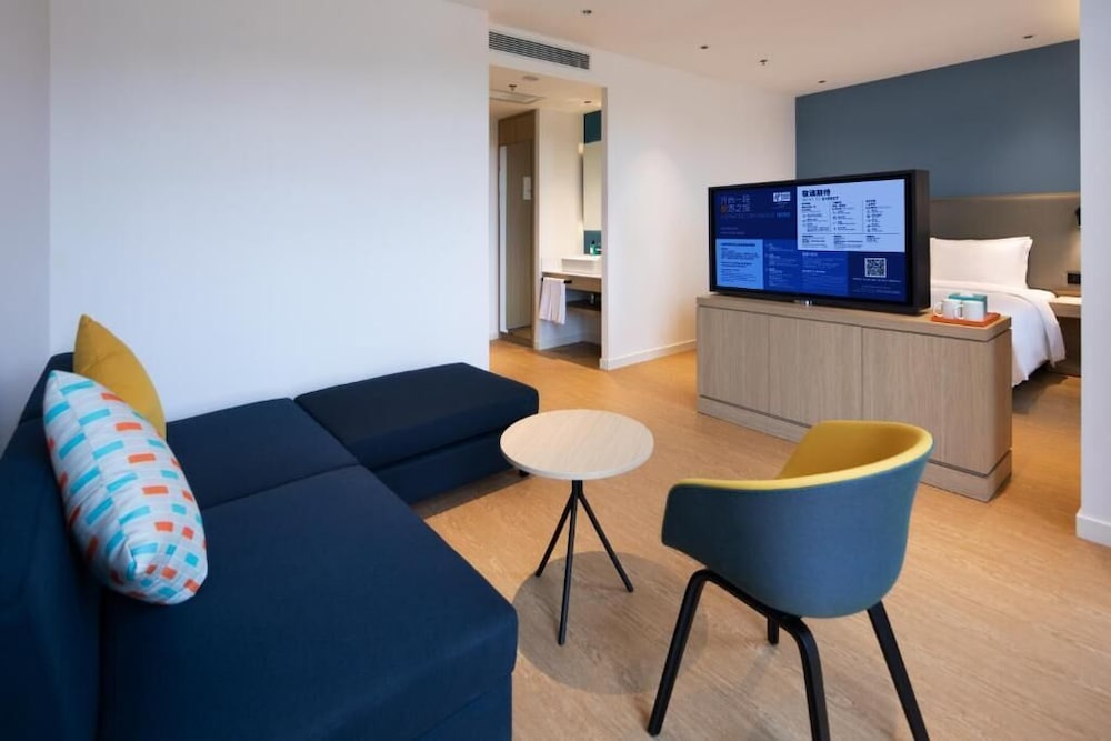 holiday inn express shenzhen north station an ihg hotel