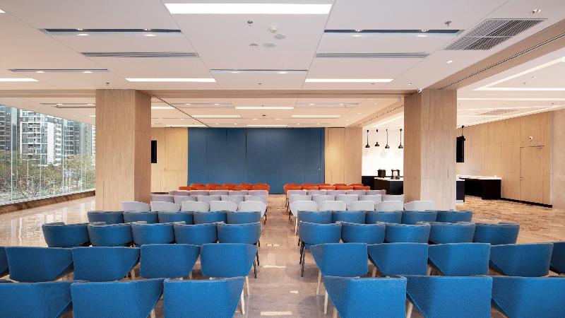 holiday inn express shenzhen north station an ihg hotel