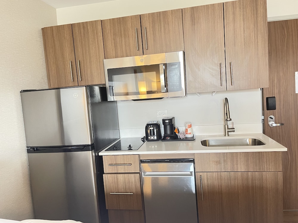 mainstay suites oak brook terrace chicago