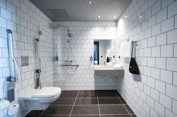 comfort hotel solna arenastaden